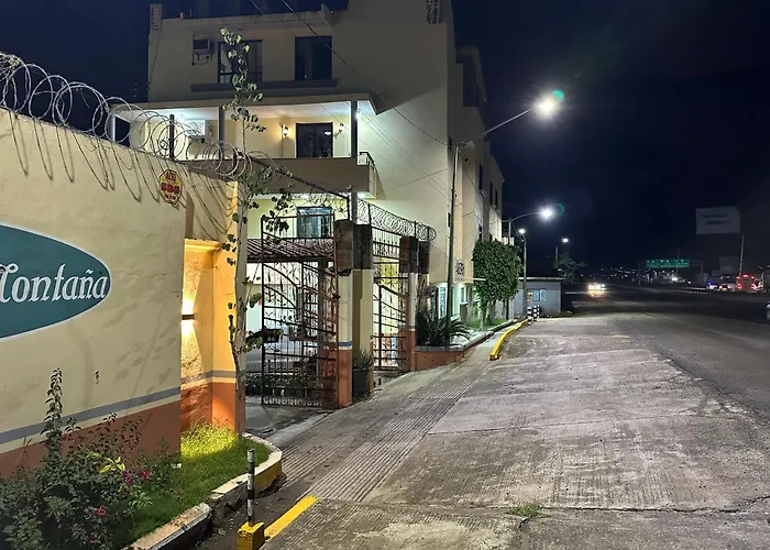 Hotel Paseo De La Montana